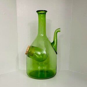 Hand Blown Green Glass Wine Decanter with Ice Chamber And Cork Stopper